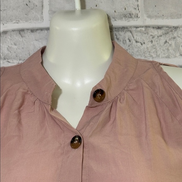 SHEIN Cold Shoulder pale Pink Long Sleeved button Top size small, lightweight - Picture 8 of 8